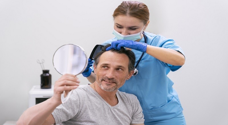 What to Expect During Consultation for FUE and FUT Hair Transplant in Florida